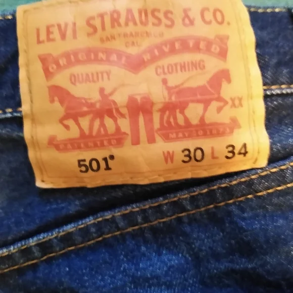 Levi's 501 Blue Denim Jeans, actual 28x30 - Picture 4 of 10